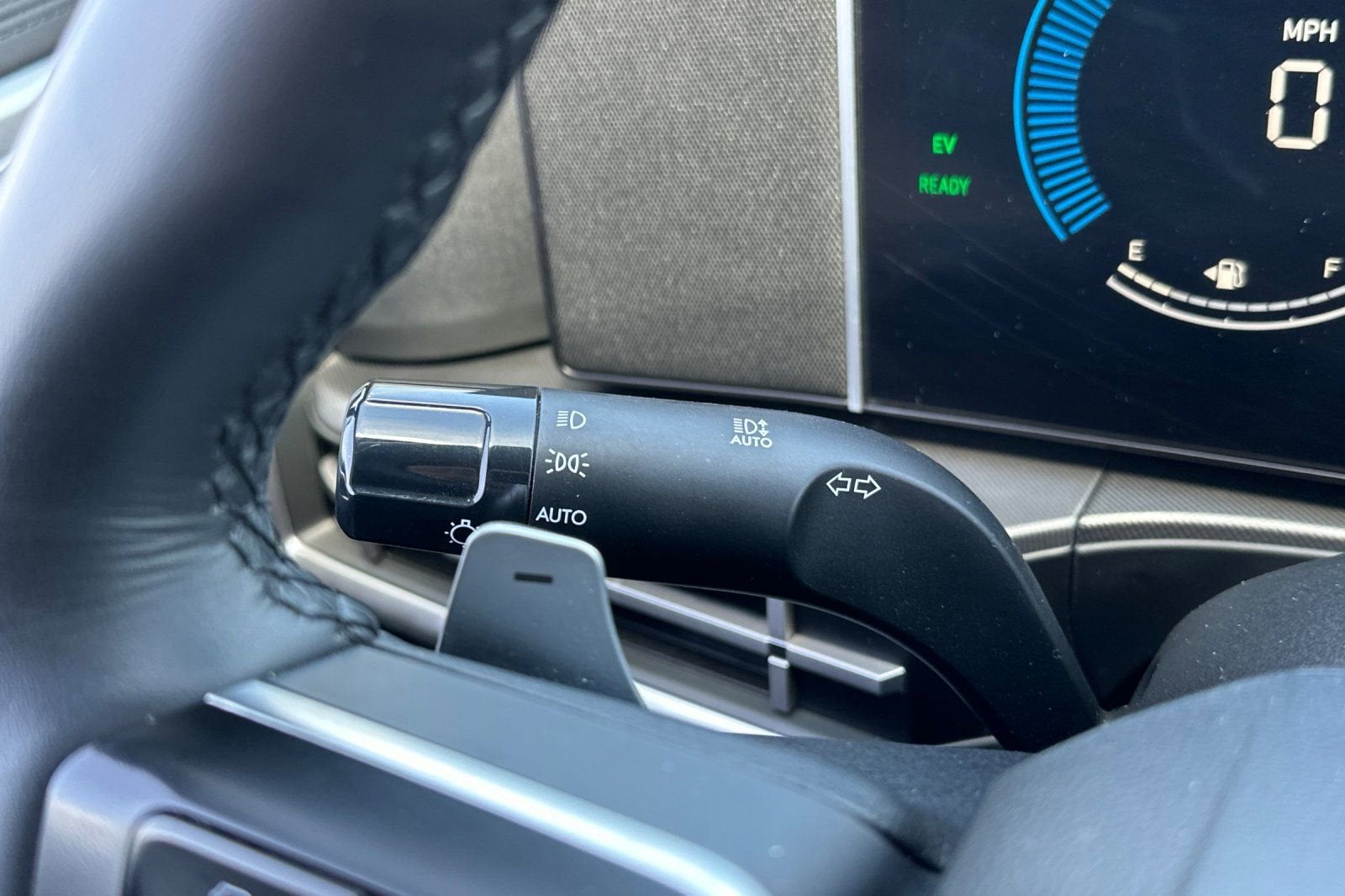 2025 Hyundai Santa Fe Hybrid Preferred