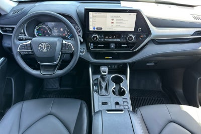 2025 Toyota Highlander Hybrid XLE