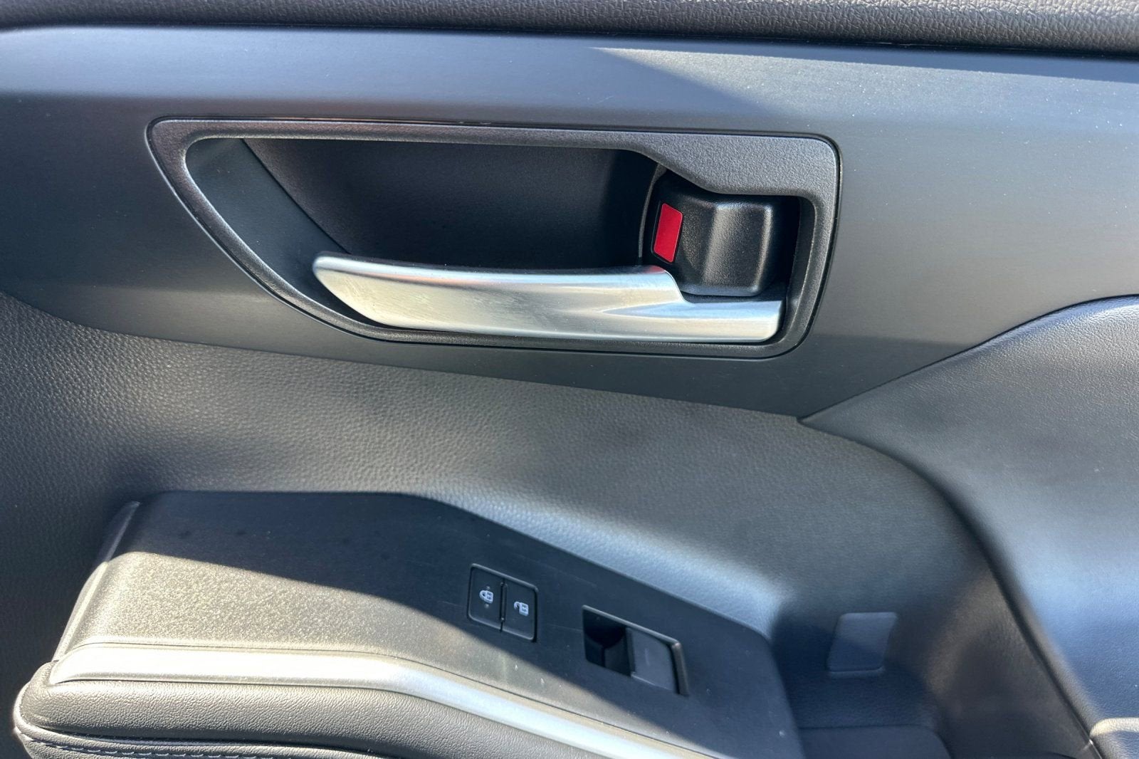2025 Toyota Highlander Hybrid XLE