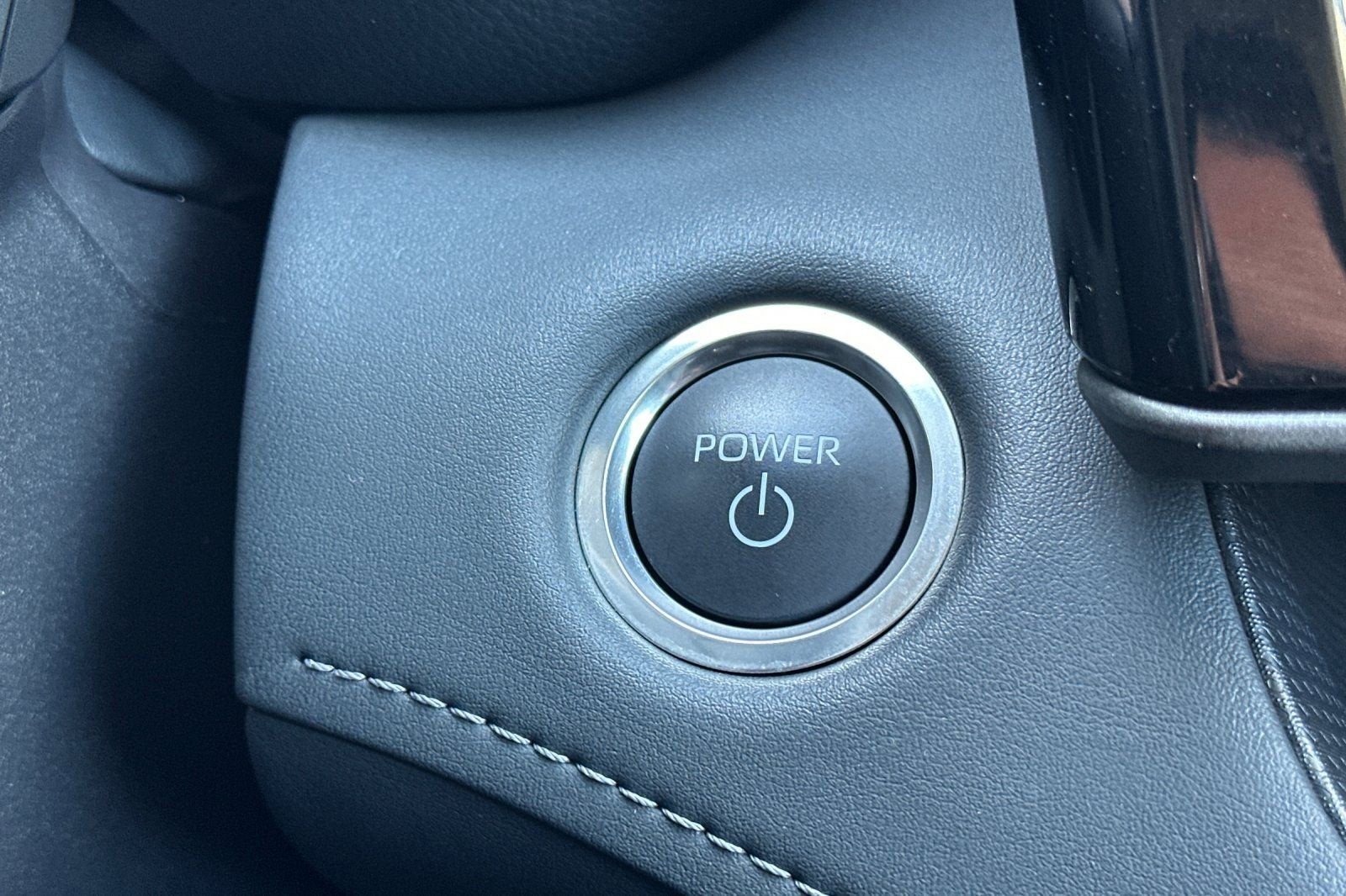 2025 Toyota Highlander Hybrid XLE