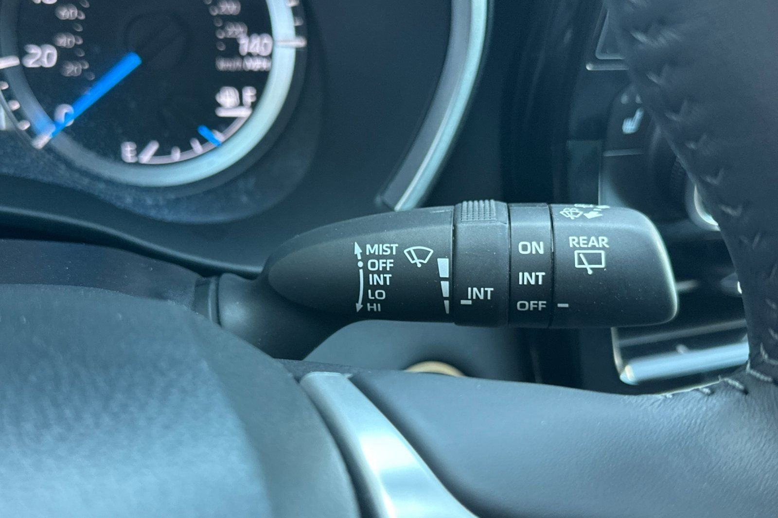 2025 Toyota Highlander Hybrid XLE