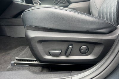 2024 Mitsubishi Outlander Plug-In Hybrid SEL