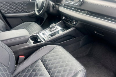 2024 Mitsubishi Outlander Plug-In Hybrid SEL