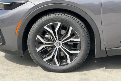 2024 Toyota Crown XLE