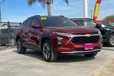 2025 Chevrolet Trax LT