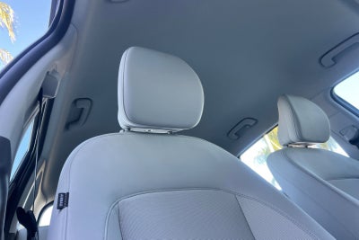 2025 Hyundai Kona SE