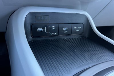 2025 Hyundai Kona SE