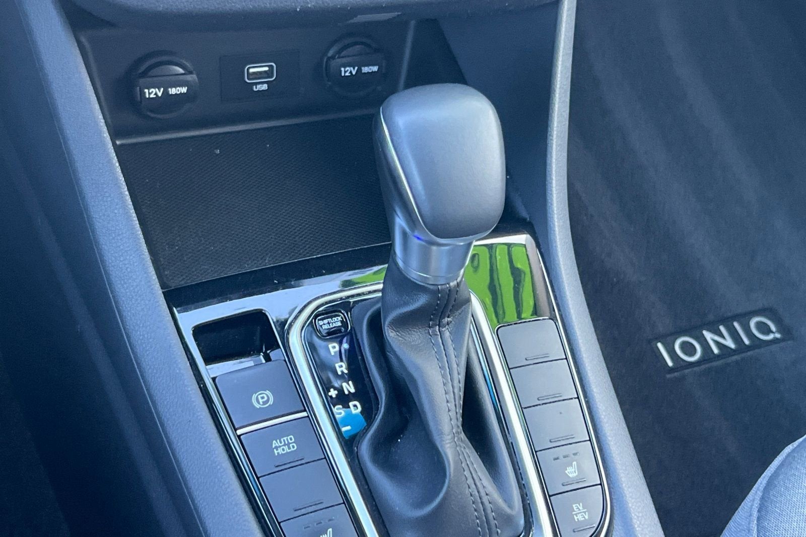 2022 Hyundai Ioniq Plug-In Hybrid SE