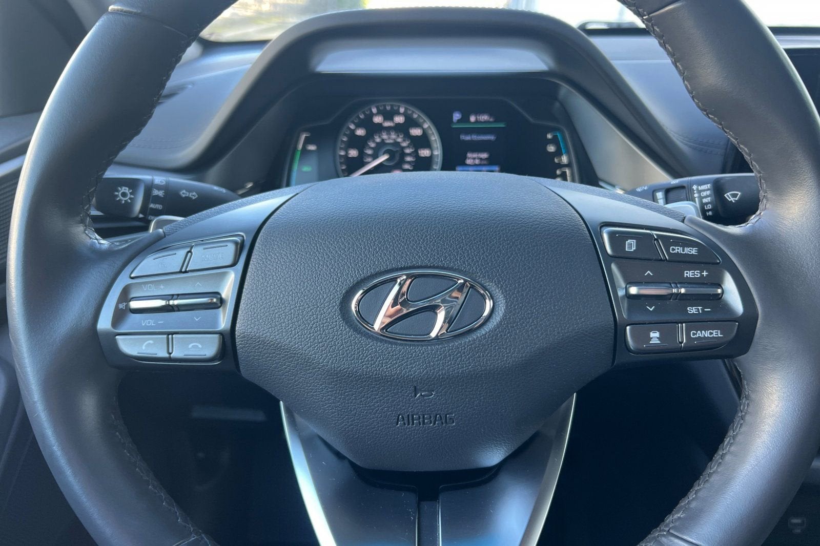 2022 Hyundai Ioniq Plug-In Hybrid SE