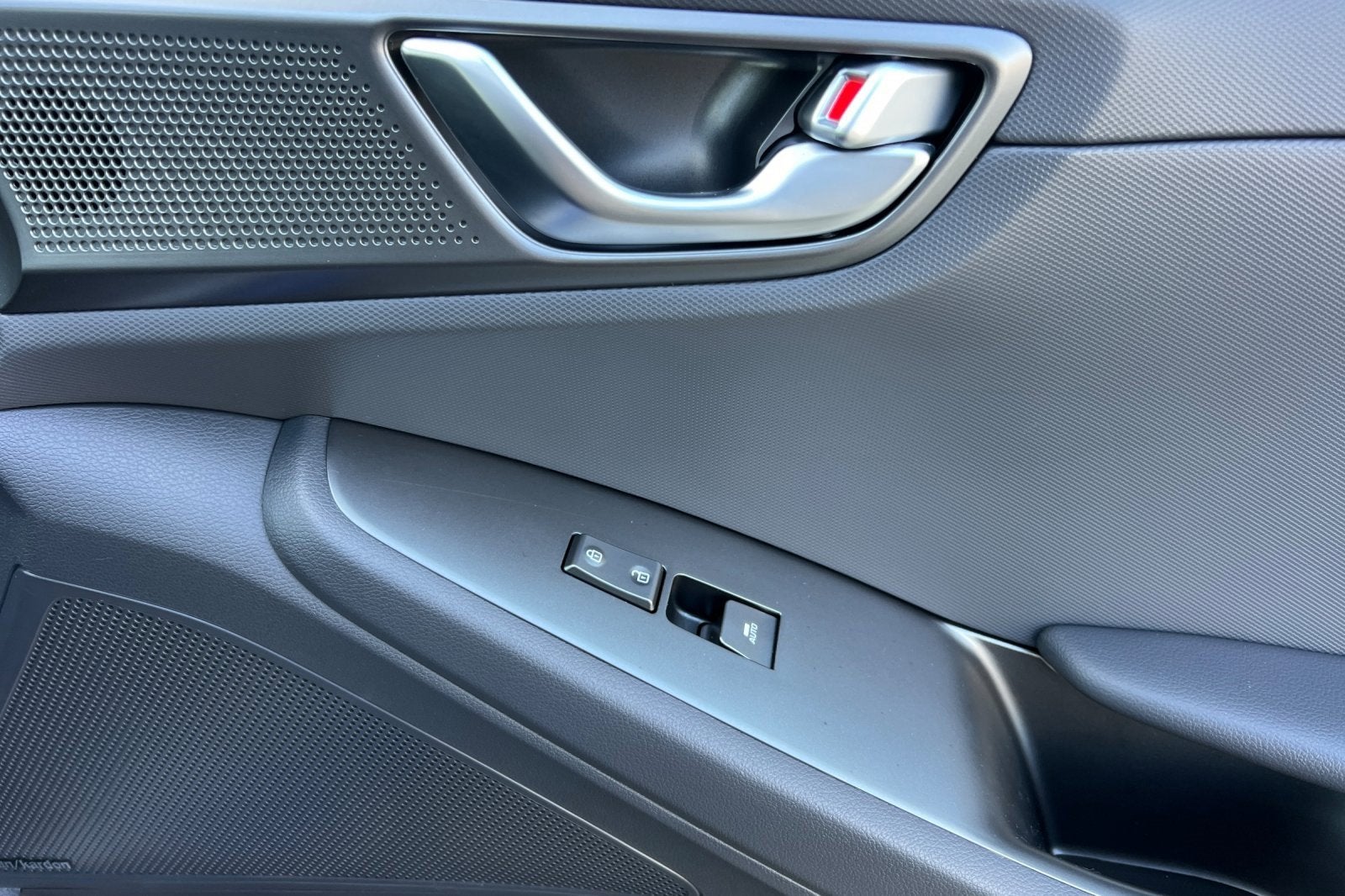 2022 Hyundai Ioniq Plug-In Hybrid Limited