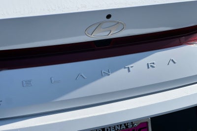 2024 Hyundai Elantra SE