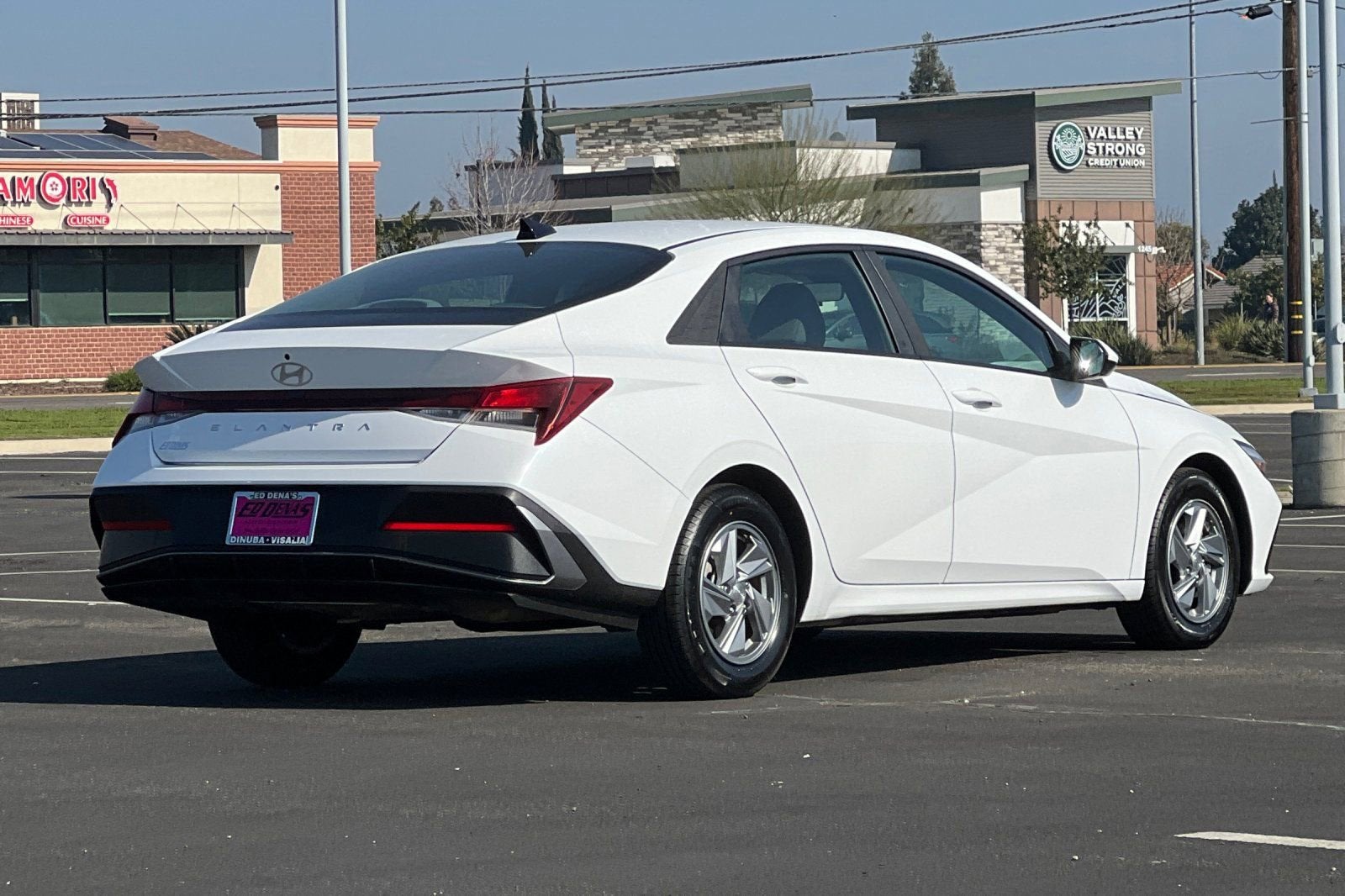 2024 Hyundai Elantra SE