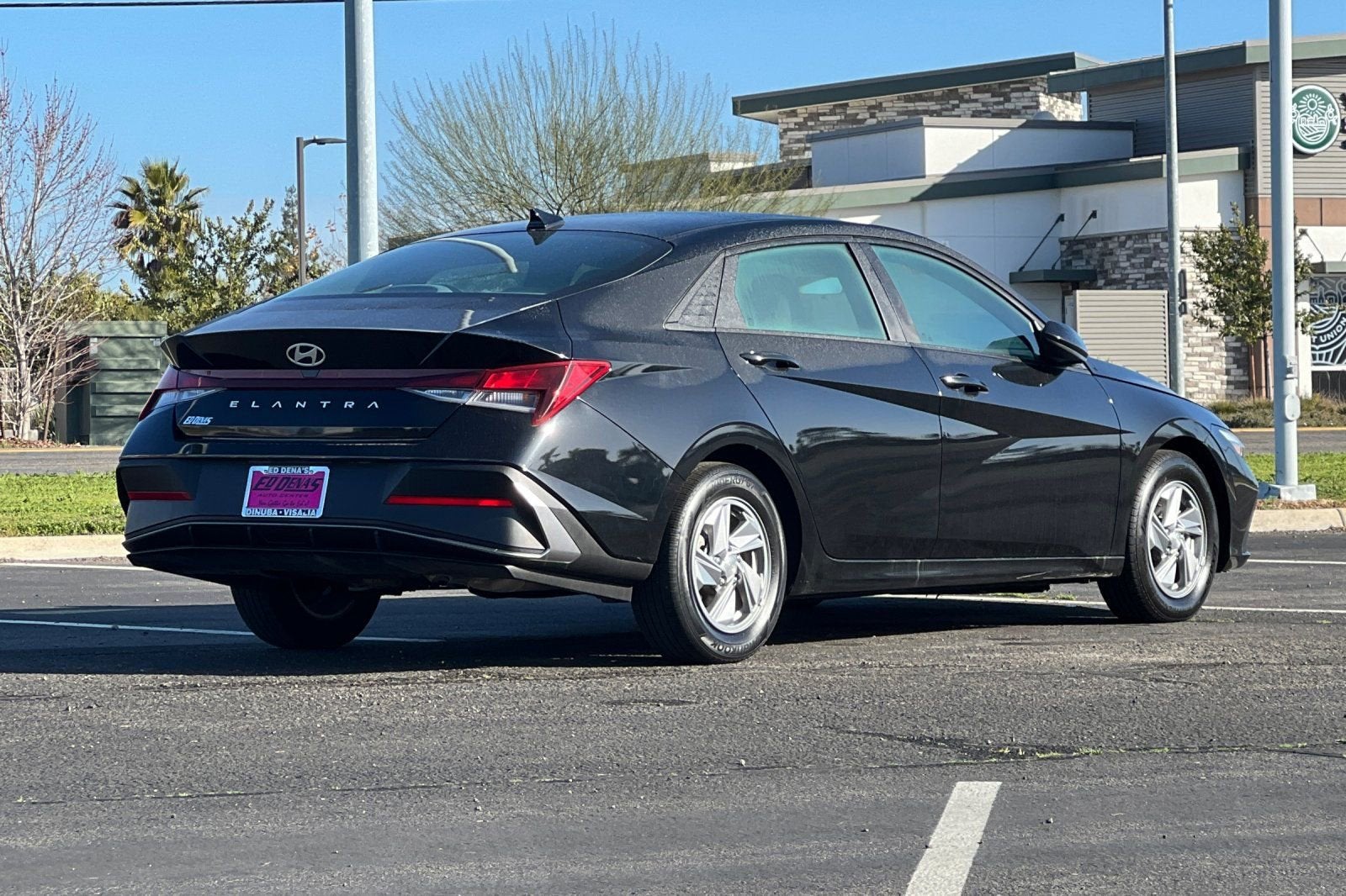 2024 Hyundai Elantra SE