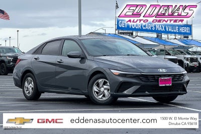 2025 Hyundai Elantra SE