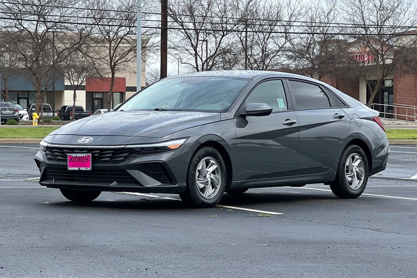 2025 Hyundai Elantra SE