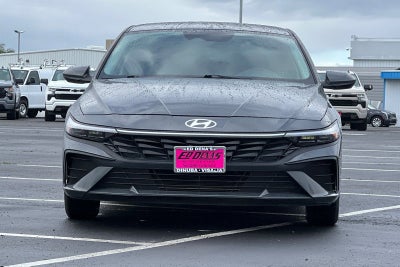 2025 Hyundai Elantra SE