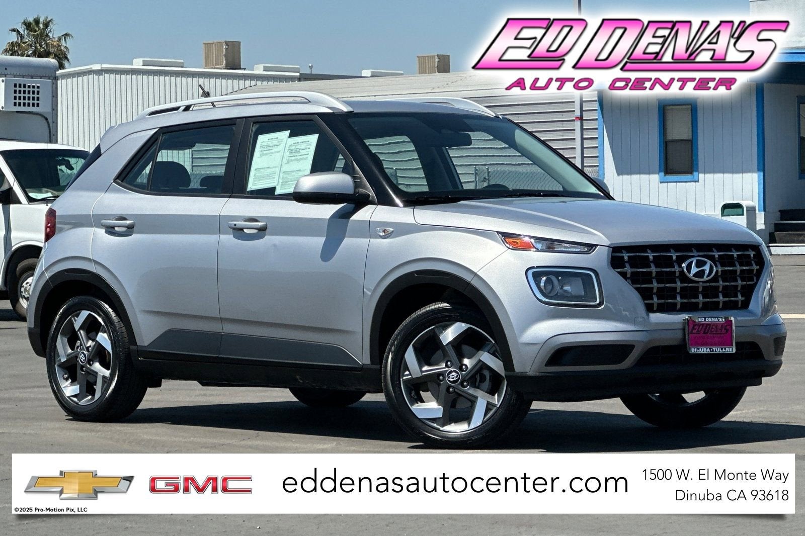 2025 Hyundai Venue SEL IVT's photo