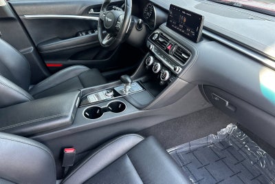 2022 Genesis G70 2.0T