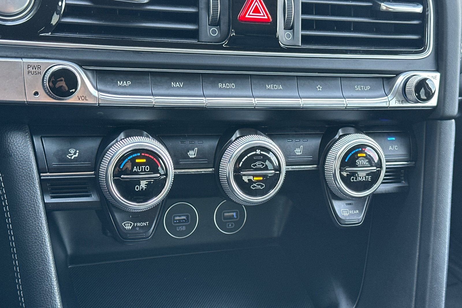 2022 Genesis G70 2.0T