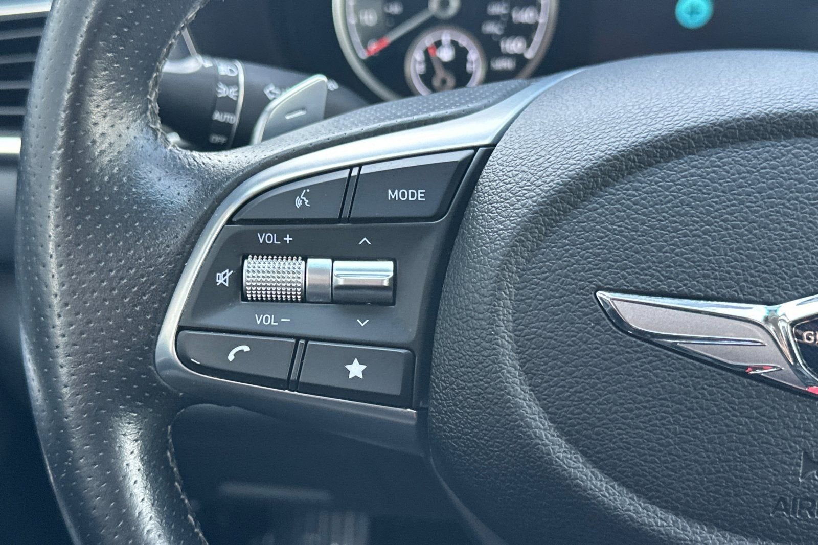 2022 Genesis G70 2.0T