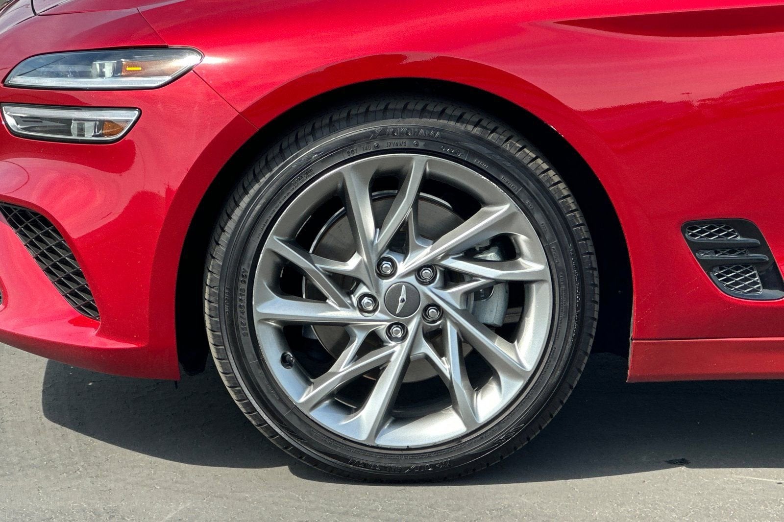 2022 Genesis G70 2.0T