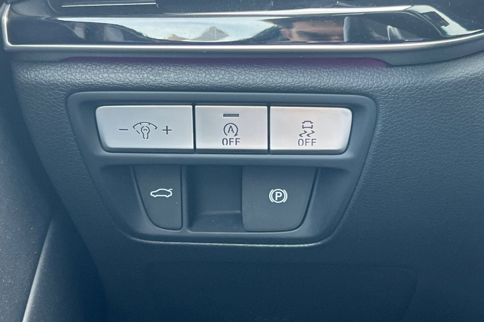 2023 Genesis G80 2.5T