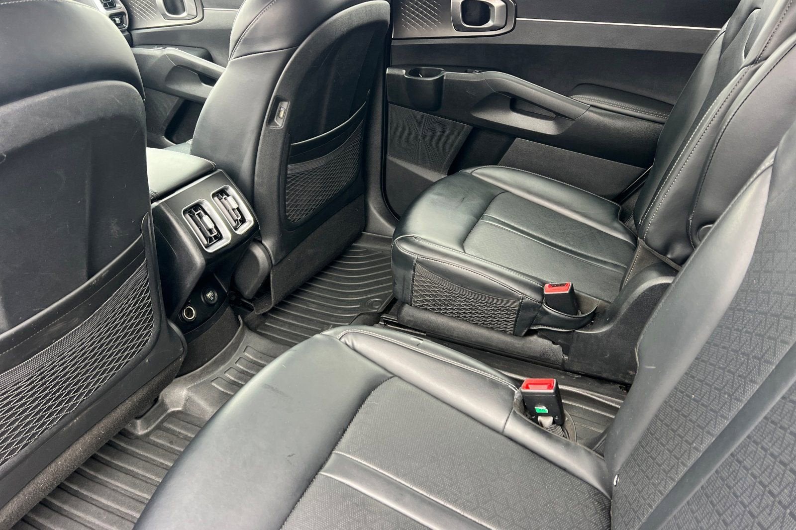 2022 Kia Sorento Hybrid S