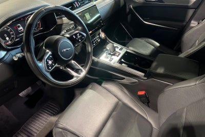 2025 Jaguar F-PACE R-Dynamic S