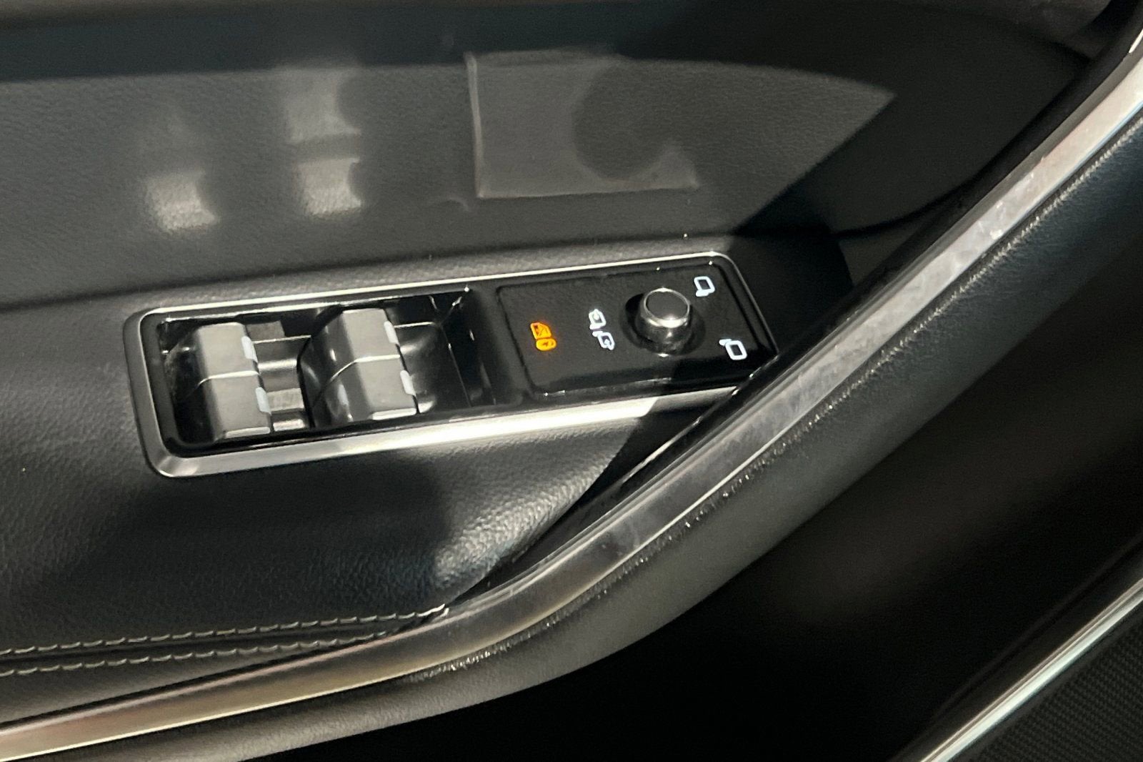 2025 Jaguar F-PACE R-Dynamic S