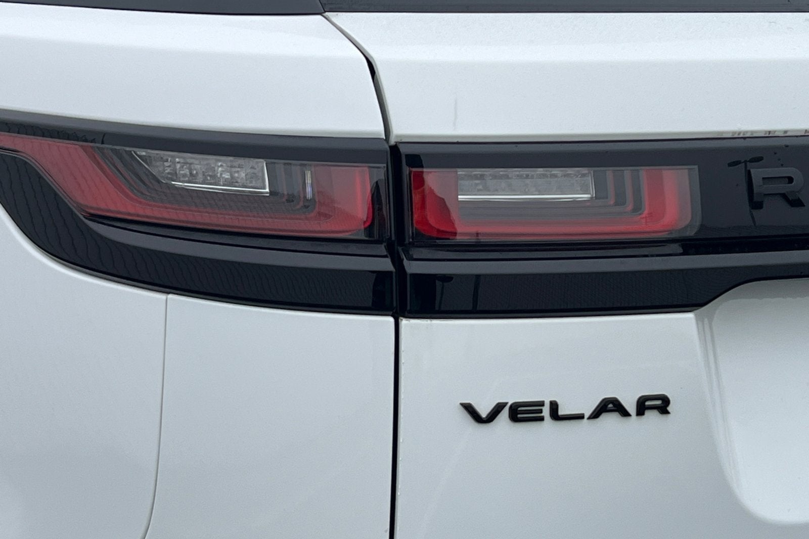 2022 Land Rover Range Rover Velar R-Dynamic S