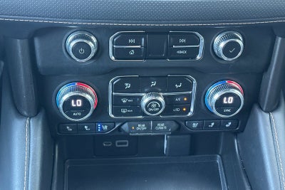 2023 GMC Yukon XL AT4