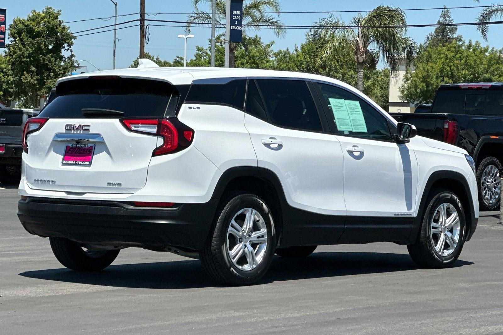 2024 GMC Terrain SLE