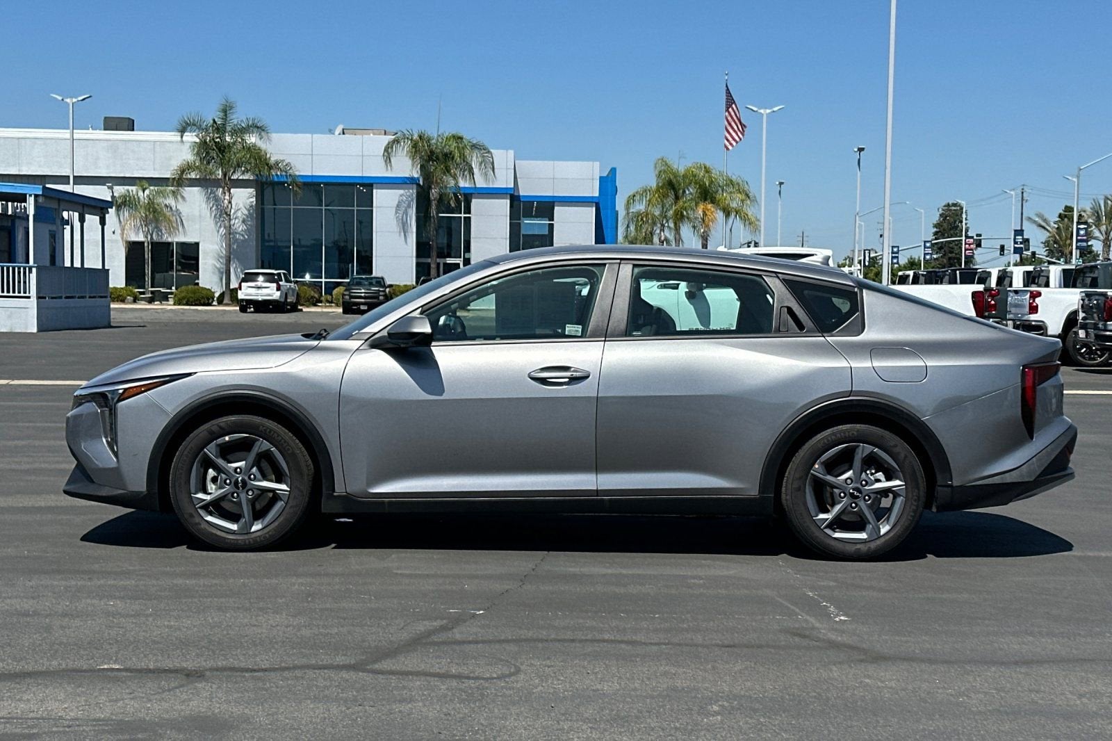 2025 Kia K4 LXS