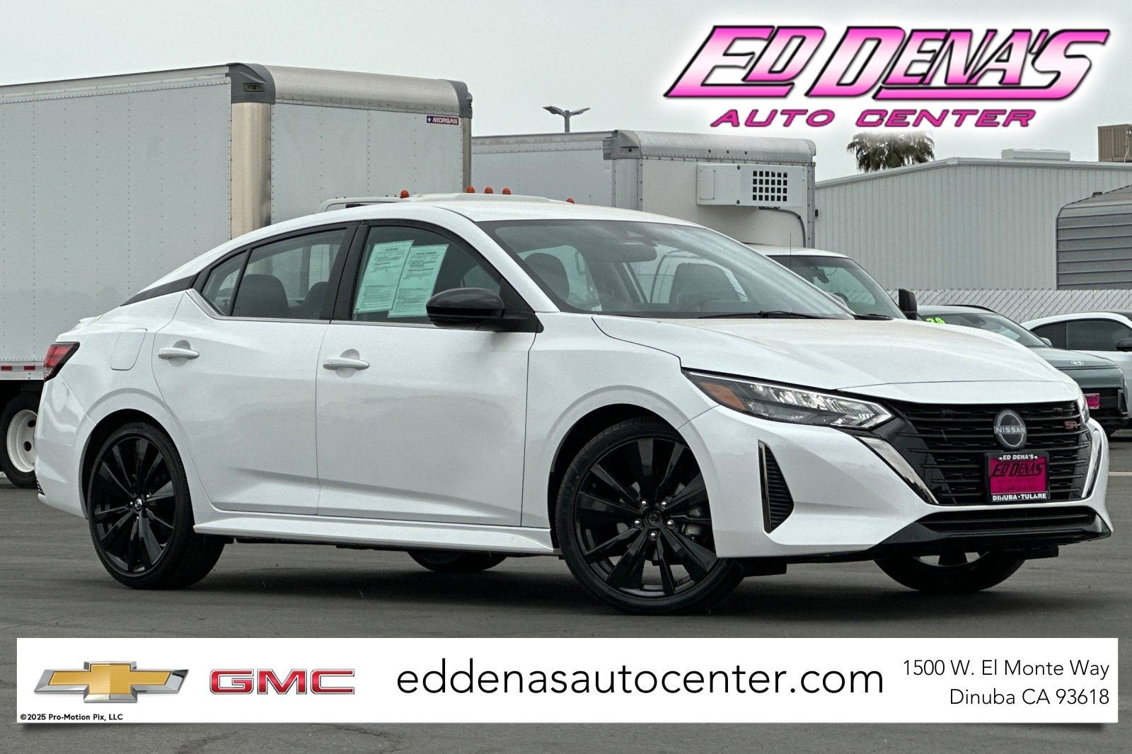 2025 Nissan Sentra SR CVT's photo