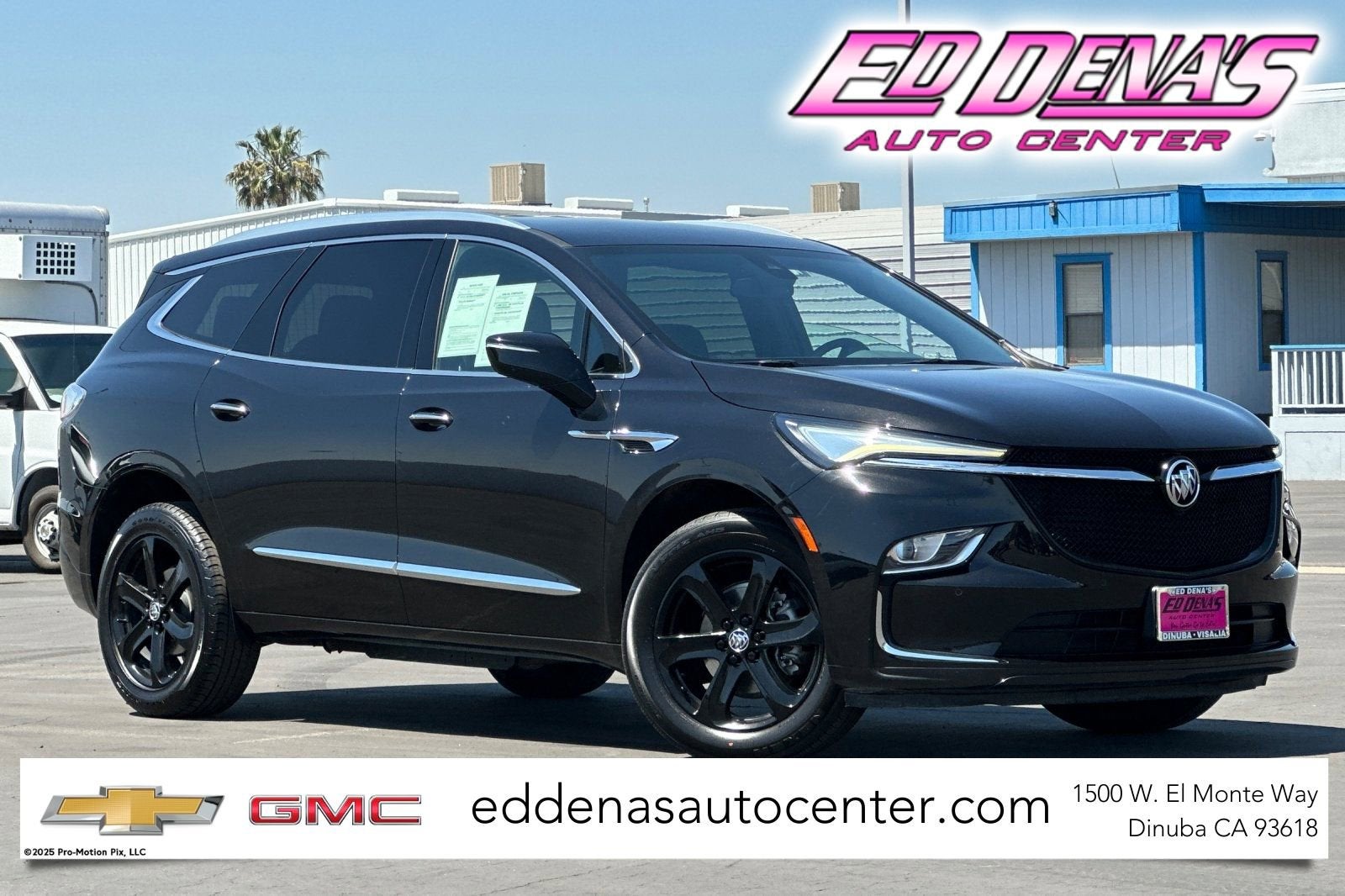 2023 Buick Enclave Essence's photo