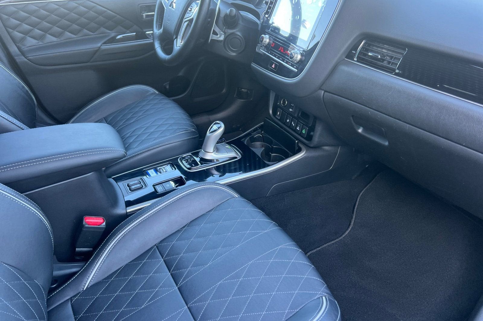 2022 Mitsubishi Outlander PHEV SEL