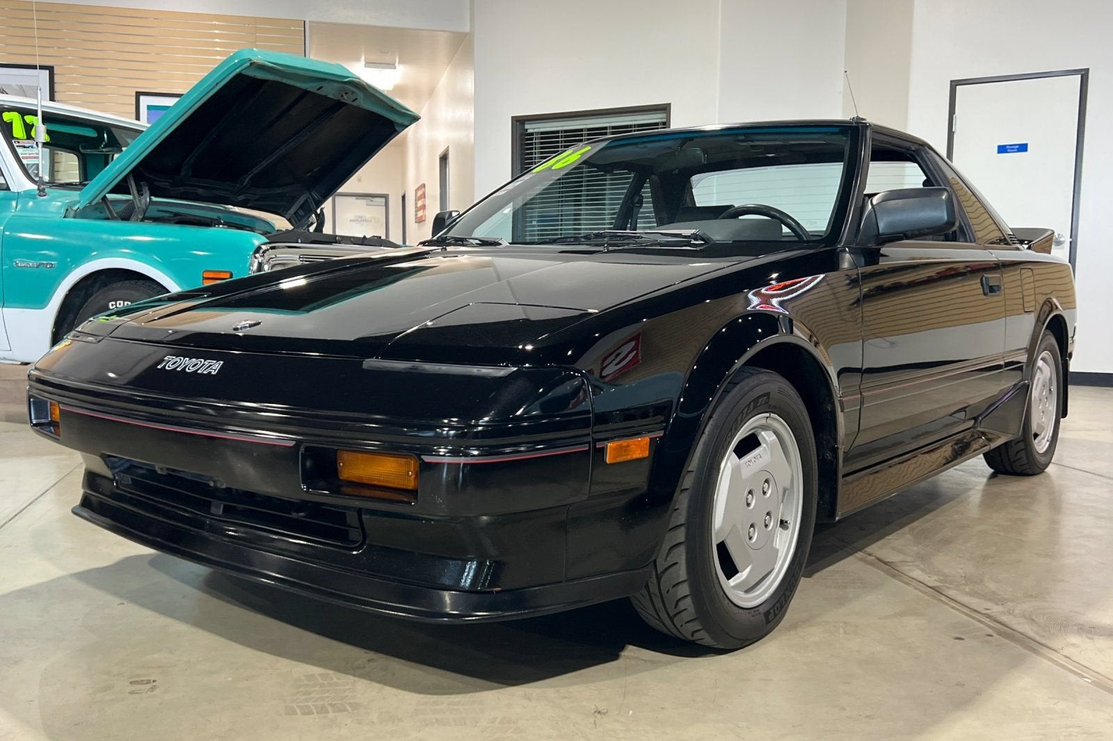 1986 Toyota MR2 2dr Coupe 5-Spd