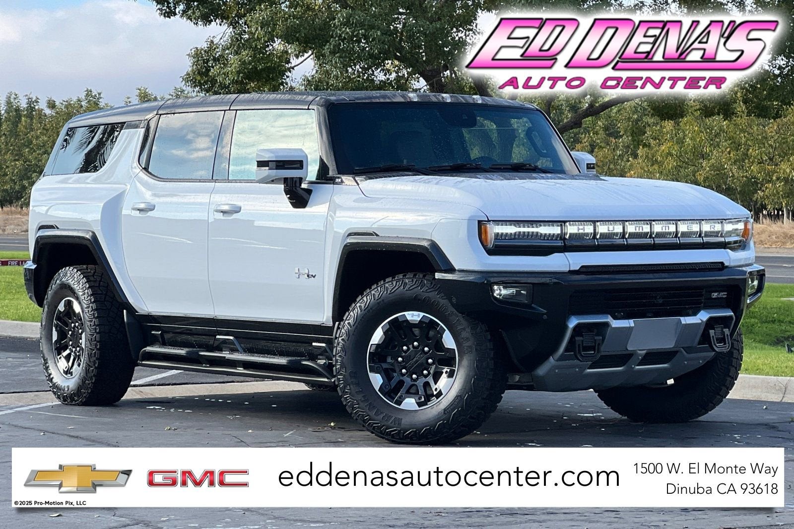 2025 GMC Hummer EV 3X SUV's photo