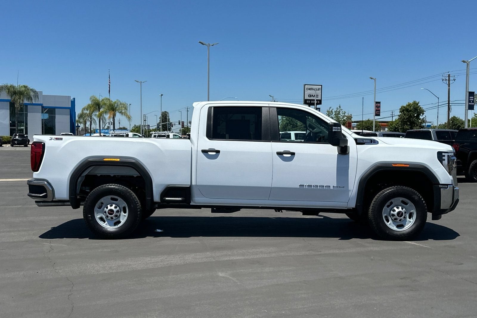 2026 GMC Sierra 2500 HD Pro