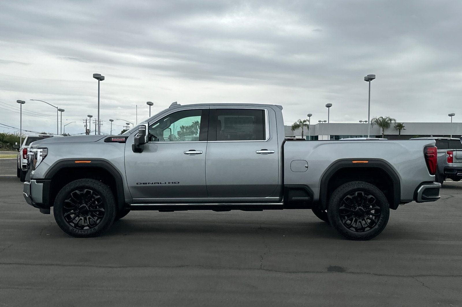 2026 GMC Sierra 2500HD Denali - Photo 8