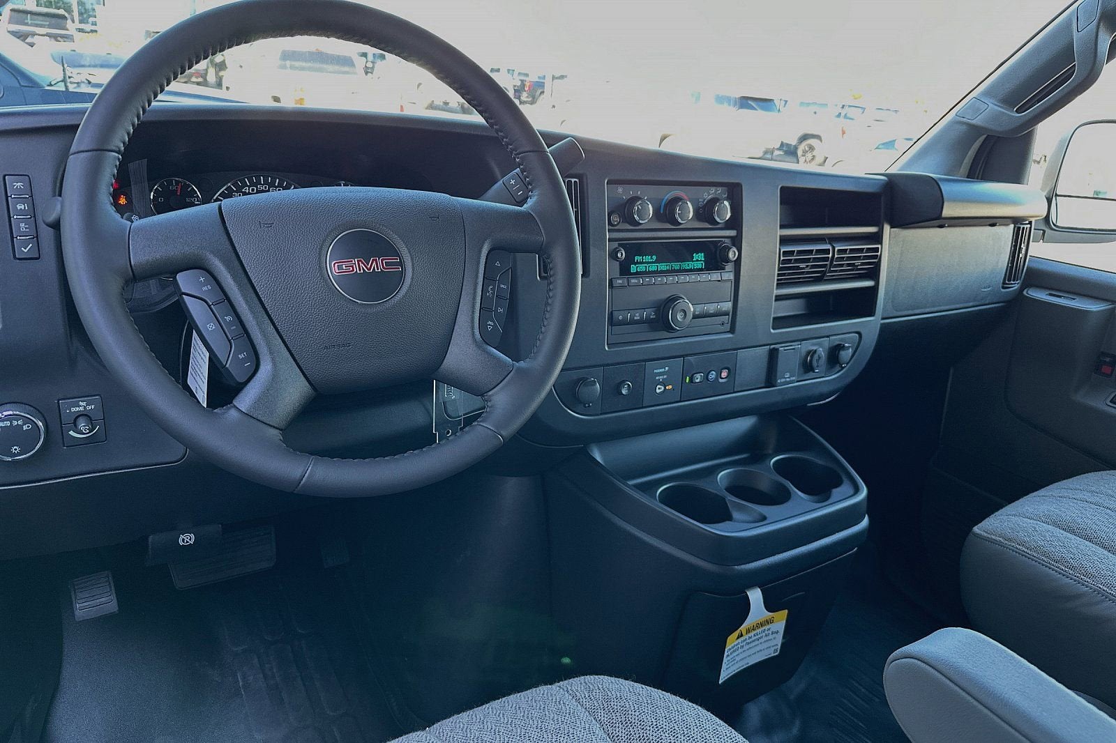 2023 GMC Savana Cargo 2500 Work Van